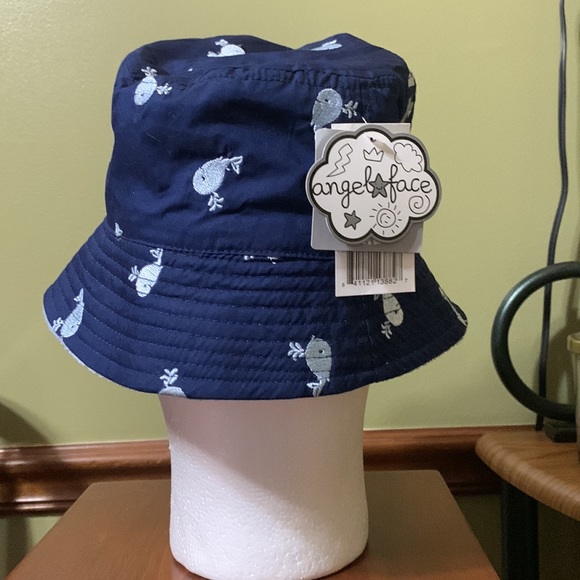 🐳🆕 Young Child’s Hat 🐳🆕 By : ANGEL FACE - Picture 4 of 9